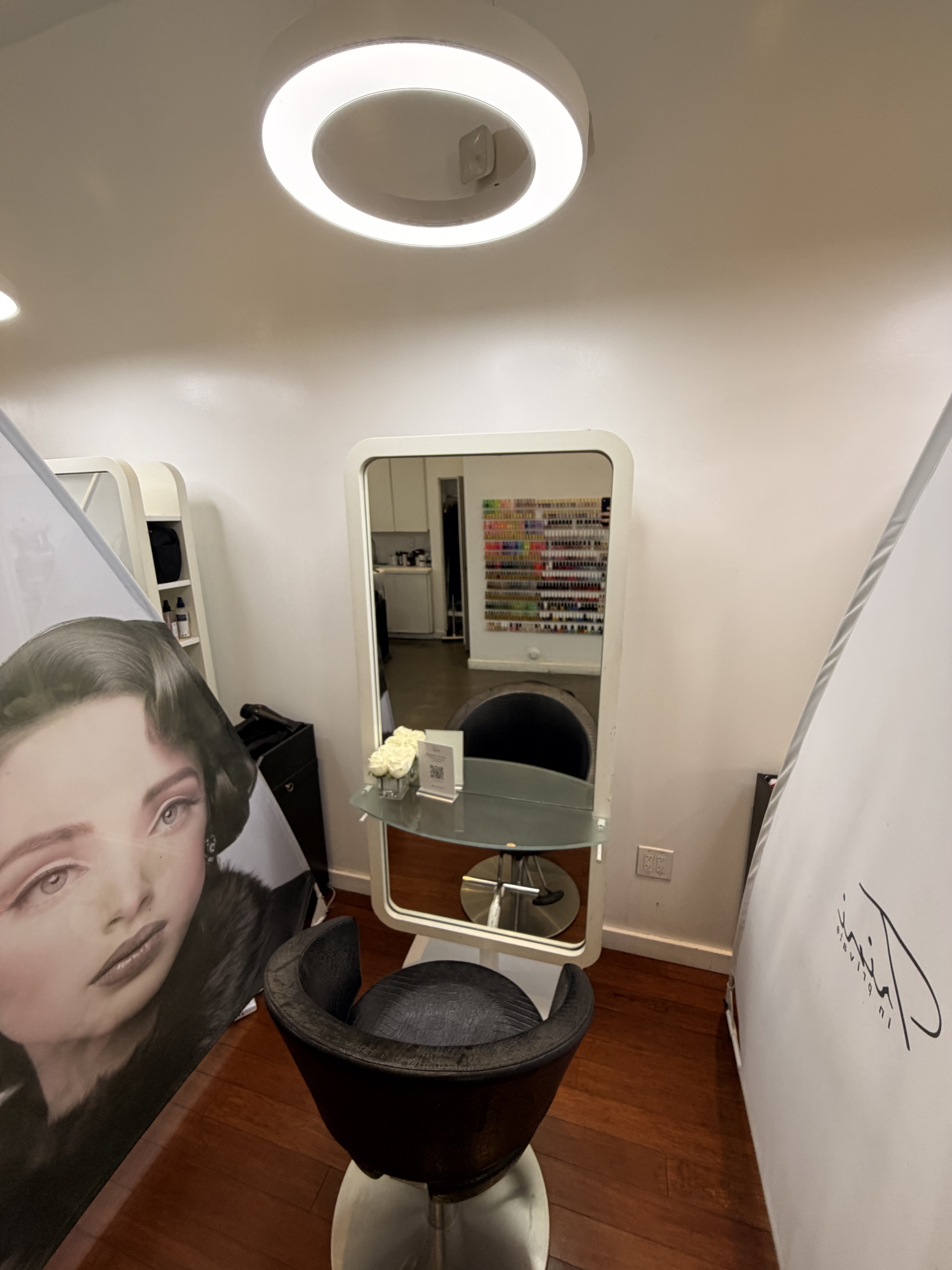 Keratin blowout styling station